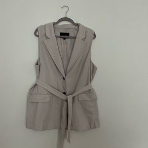 Banana Republic women’s khaki vest